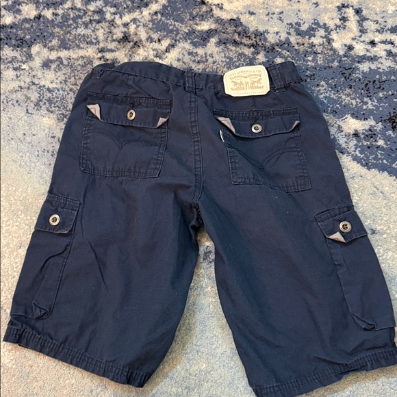 Levi's Dark Blue Cargo Shorts - Picture 3 of 3